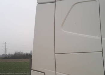 Sprzedam komplet owiewek spojlerów od volvo fh4 euro6