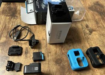 GoPro Hero 8 black + 2 akumulatory + akcesoria