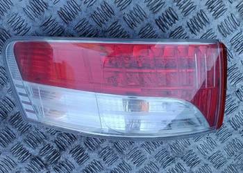 Lampa tył tylna lewa Toyota Avensis T27 III kombi