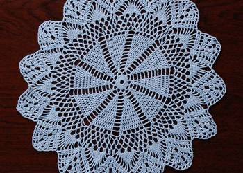 Serwetka szydełkowa 30cm (S152) Serwetka szydełkowa 30cm (S152)