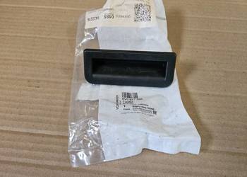 SKODA FABIA 3 III KLAMKA MIKROSTYK KLAPY BAGAŻNIKA TYŁ 6V0827566