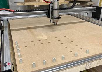 Frezarka CNC do drewna tworzywa QUEENBEE 1500x1500 2,2 kW