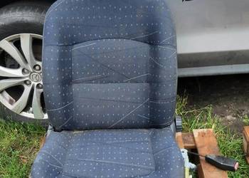 fotel prawy przedni RENAULT CLIO II FL THALIA 5 drzwi