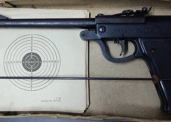 Wiatrówka Predom Łucznik 1976r.