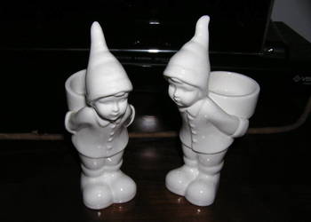 figurki ceramiczne krasnale świeczniki