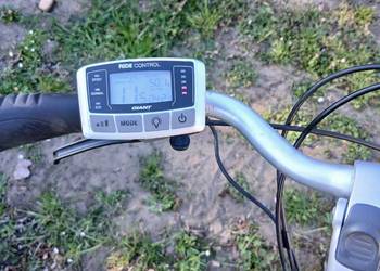 Rower Elektryczny Giant Twist – Komfort i Niezawodność   Na sprzedaż oferuj