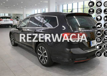 Volkswagen Passat Variant 2023 uszkodzone drzwi Salon Polska Bezwyadkowy 1…