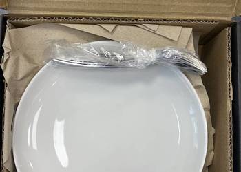 Zestaw talerzyków porcelanowych