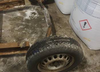 Oś do przyczepki z kołami R13