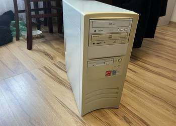 Zabytkowy komputer PC Bluechip Intel Pentium II 400MHz