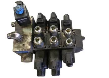 JLG Industries E3293 zawór hydrauliczny z cewką do ładowarki JLG 3614RS