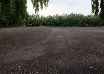 Utwardzony plac 2400 m² pod TIR + garaż z kanałem