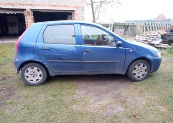 Syndyk masy upadłości sprzeda pojazd FIAT PUNTO 2003 1.2