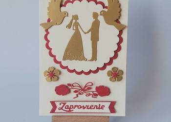 ZAPROSZENIA ŚLUB PARA MŁODA ŁĄCZONA Z GOŁĘBIAMI B6 ZŁOTO – ECRI - CZERWIEŃ