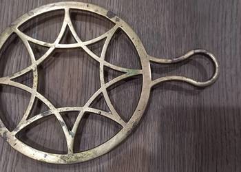 Podstawka mosiężna pod garnek żelazko (682)