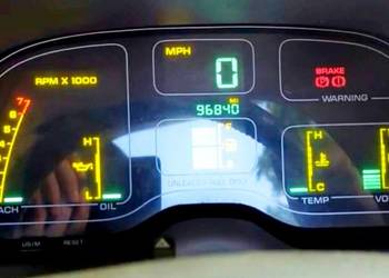 CHRYSLER LEBARON 90 r.p. LICZNIK ZEGAR WYSWETLACZ GTS DIGITAL SPEEDOMETR