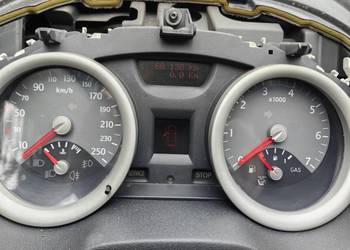 licznik zegary megane 2 przebieg 68tyś.km