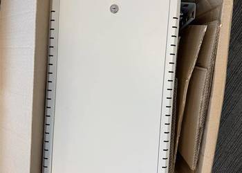 Mała szafka Rack 19" – idealna do serwera, switcha, NVR – stan dobry