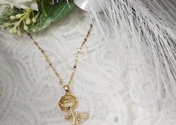 Złoty naszyjnik róża celebrytka ze stali chirurgicznej, pozłacany 18K