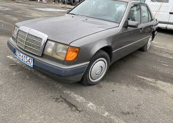 Mercedes 124 2.5D ładne wnętrze