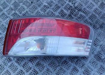 Lampa tył tylna prawa Toyota Avensis T27 III kombi