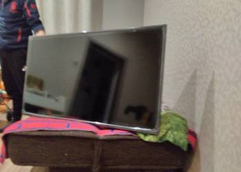 TV Sharp LED Android 4k ultra HD   50"