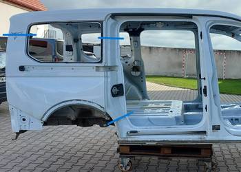Ford Tourneo Connect III MK3 CADDY 2K7 ĆWIARTKA BŁOTNIK PRAWY TYŁ BIAŁY