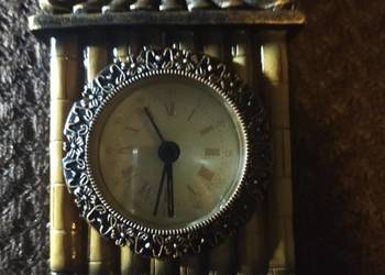 Stary mały zegarek.