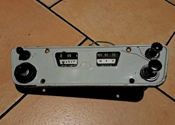 Syrena 105- tablica z zegarem i włącznikami