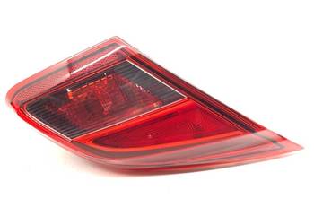 LAMPA TYŁ LEWA WEWNĘTRZNA OPEL CORSA E 39012623 Hatchback ŚWIATŁO