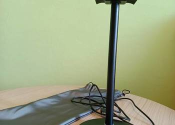 Ładowarka indukcyjna z trzymadełkiem na słuchawki do smartfo