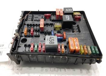 SKRZYNKA BEZPIECZNIKÓW VW TOURAN 1K0937804B Minivan 03-10 1.9 100KM