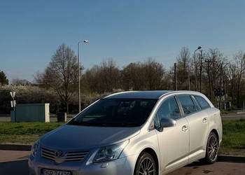 Toyota Avensis T27 2011r