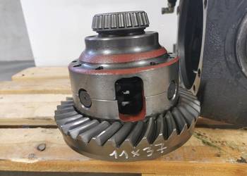 Obudowa ataku tylnego CAT TH 337{Carraro }