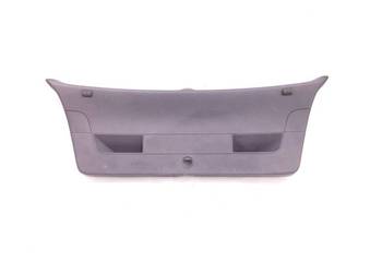 Osłona klapy bagażnika 3 i 5 drzwi VW GOLF V 5 HATCHBACK 03-2009 1K6867601