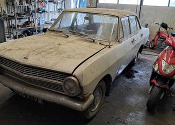 Opel Olympia Rekord prosto ze stodoly, na chodzie