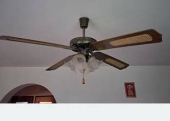 Żyrandol z wiatrakiem