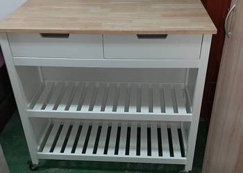wyspa kuchenna na kółkach