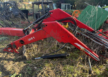 Ładowacz czołowy TUR Massey Fergusson model 941