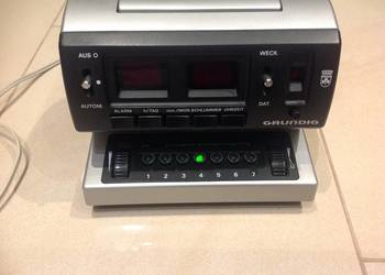 Stare Radio GRUNDIG Sono - Clock 550 z papierami
