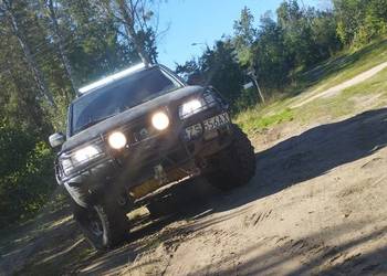 Frontera 2.2 b/g