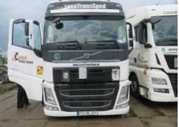 Syndyk sprzeda ciągnik siodłowy VOLVO FH 500