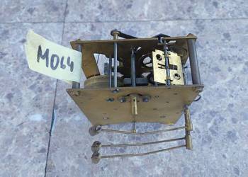 M064 Mechanizm starego zegara bufetowego kominkowego