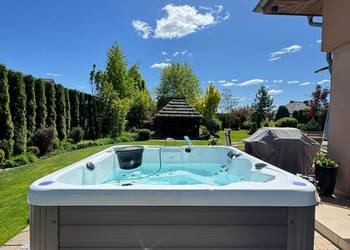 Wanna z hydromasażem jacuzzi ogrodowe Trident