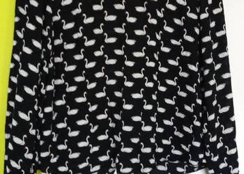 M/L(42/44) Krótka bluzka w łabędzie Divided