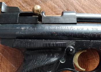 Crosman 2240