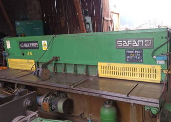 Gilotyna hydrauliczna do blachy SAFAN z podajnikiem 2500mm 2500/3 mm