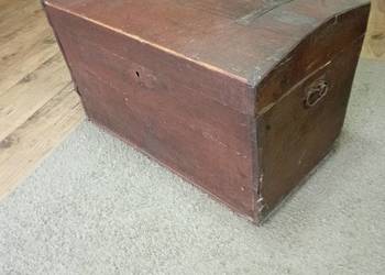 Stara skrzynia drewniana