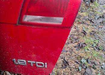 Audi A3 8P Lampy Tylne Tył Lampa W Klapę Wkład na Żarówki Przedlift Klapa