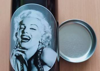 Puszka na biżuterię Marilyn Monroe.